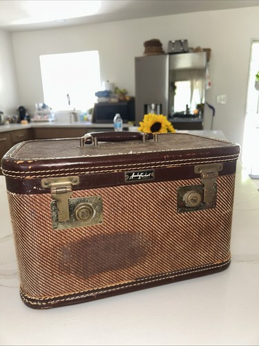 Amelia earhart vintage - earhart,